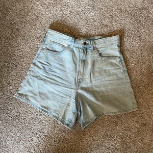 Everlane high waisted A-line shorts